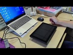 タッチスクリーンのモニター